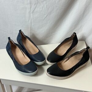 Vionic Women's Navy and Black Loafers